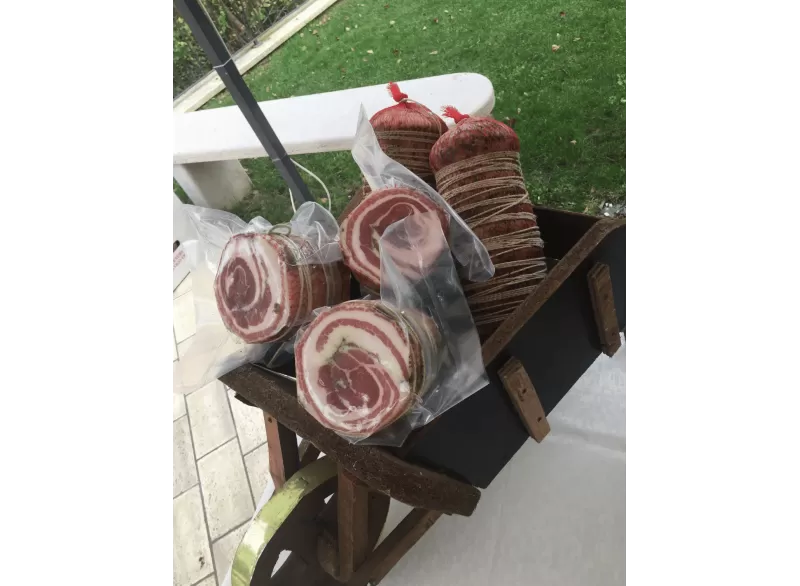 PANCETTA AROMATIZZATA - SPECIALITA' SANNINA di L'Artigiano dei Salu...