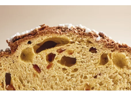 Artisanal Dove With Berries - Pasticceria Giotto Oltre la Dolcezza - Traditional Sweets